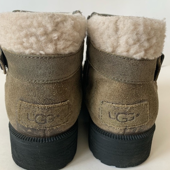 Ugg | Benson Waterproof Ankle Boots - Picture 5 of 11